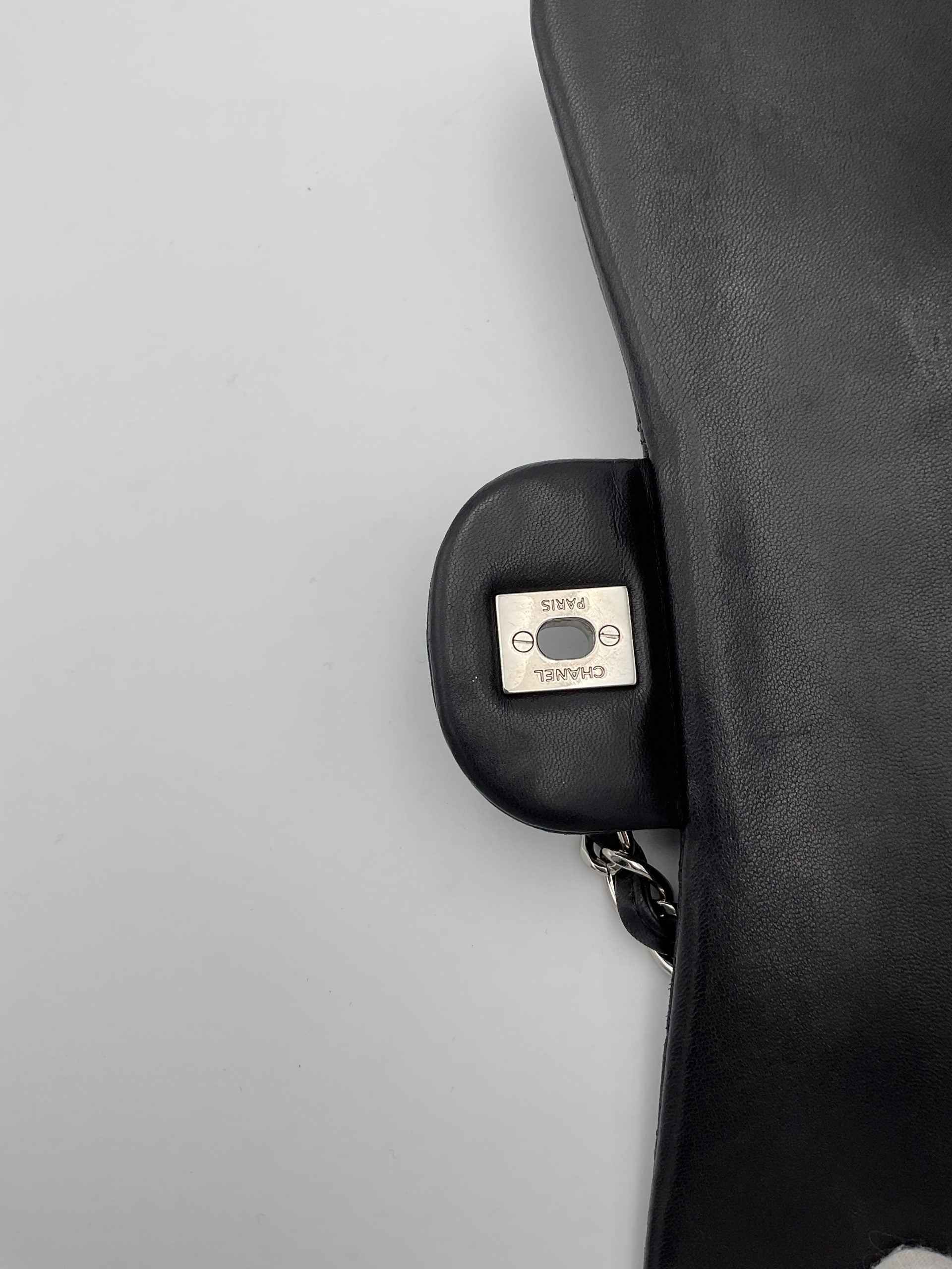 Chanel CHANEL Timeless Classique Jumbo Handbag