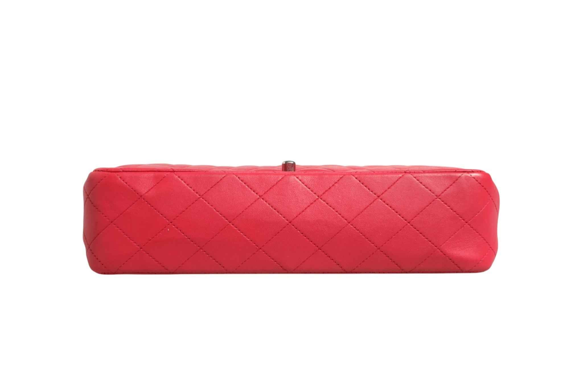 Chanel Classic 25 Medium Flap Bag