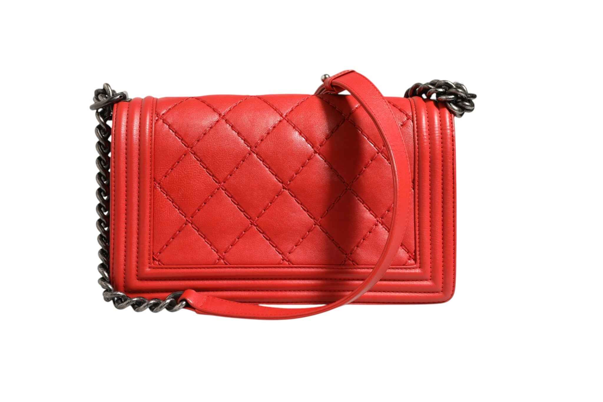 Chanel Red Diamond Stitch Calfskin Leather New Medium Boy Bag