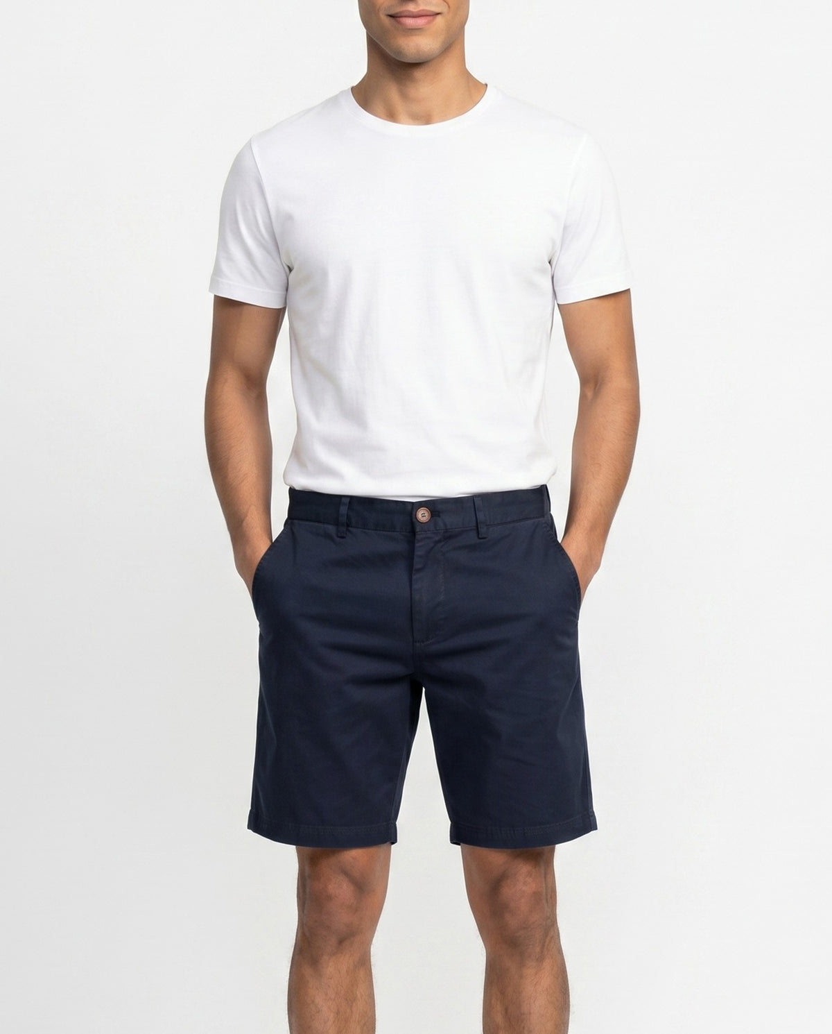 BRUNELLO CUCINELLI MEN'S NAVY TAILORED COTTON SHORTS