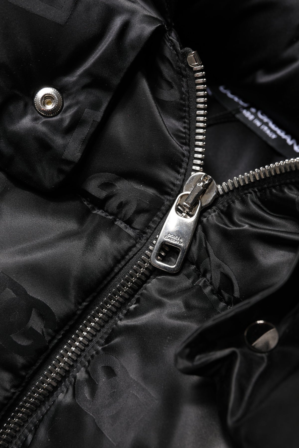 Dolce & Gabbana Black Padded Puffer Hooded Full Zip Cropped Jacket
