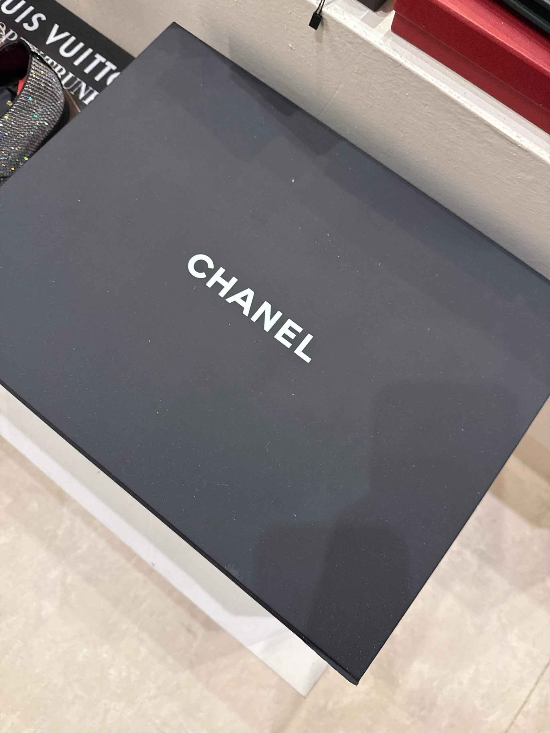 Chanel CHANEL Timeless Classique Jumbo Handbag