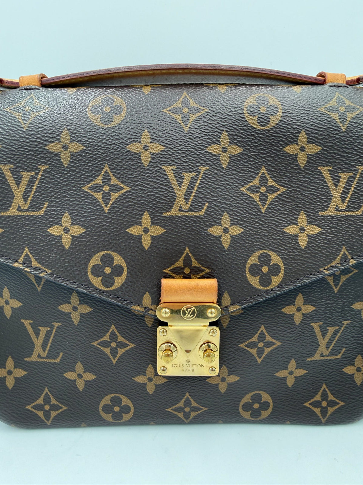 Louis Vuitton LOUIS VUITTON METIS Monogram with Shoulder Strap
