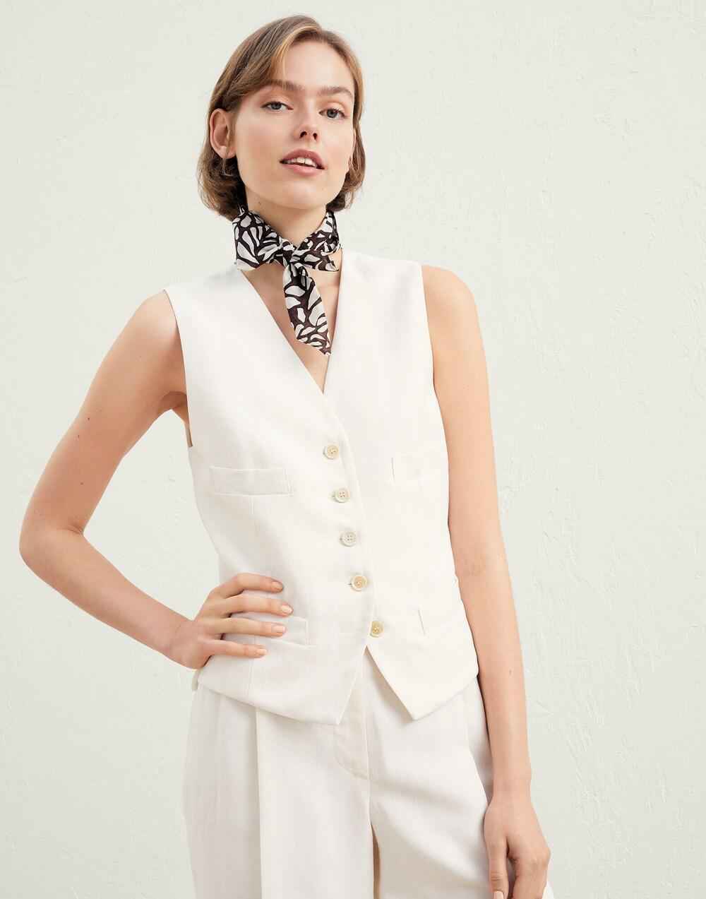 BRUNELLO CUCINELLI WOMEN'S CREAM TAILORED BUTTONED VEST