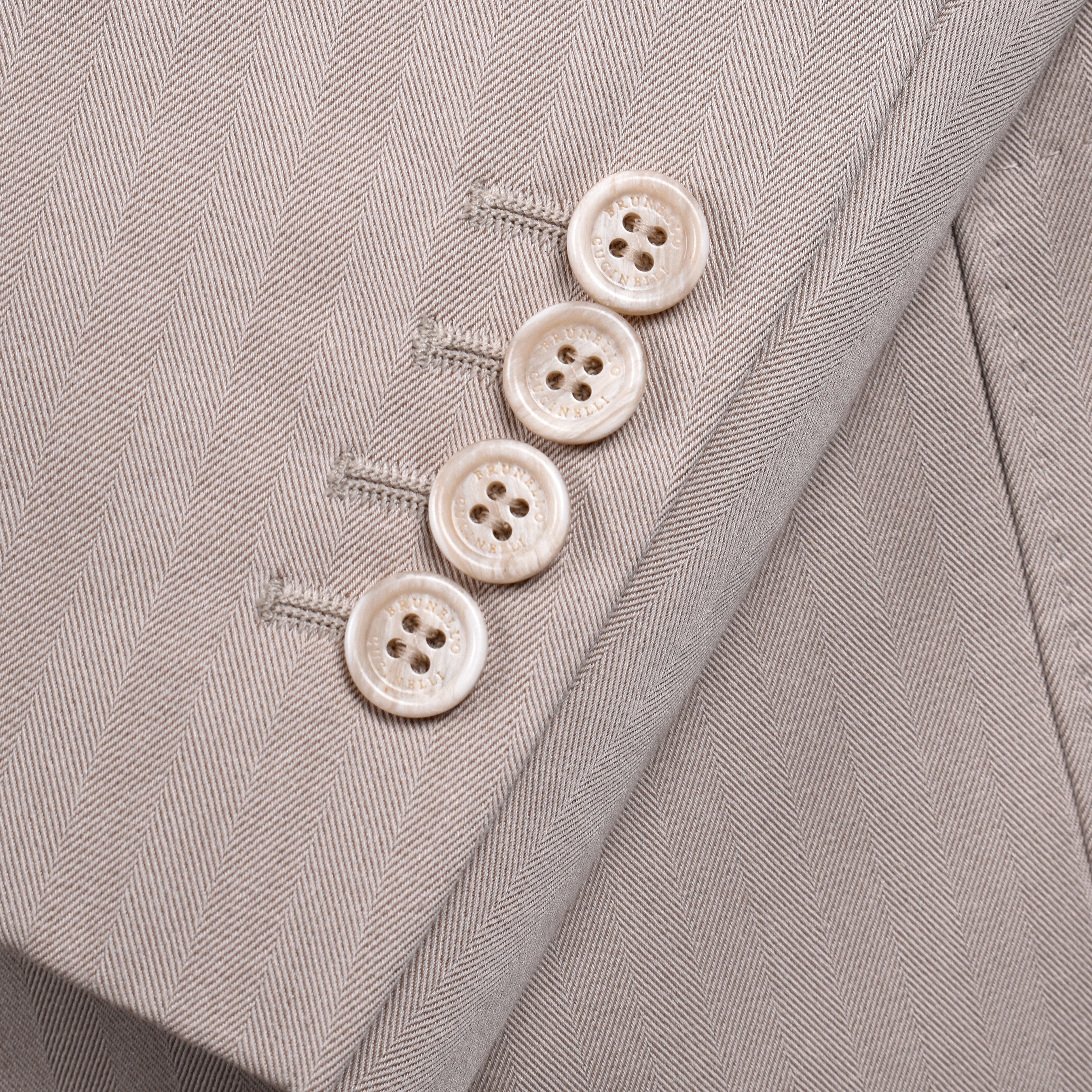 BRUNELLO CUCINELLI MEN'S TAUPE DOUBLE-BREASTED SUIT JACKET