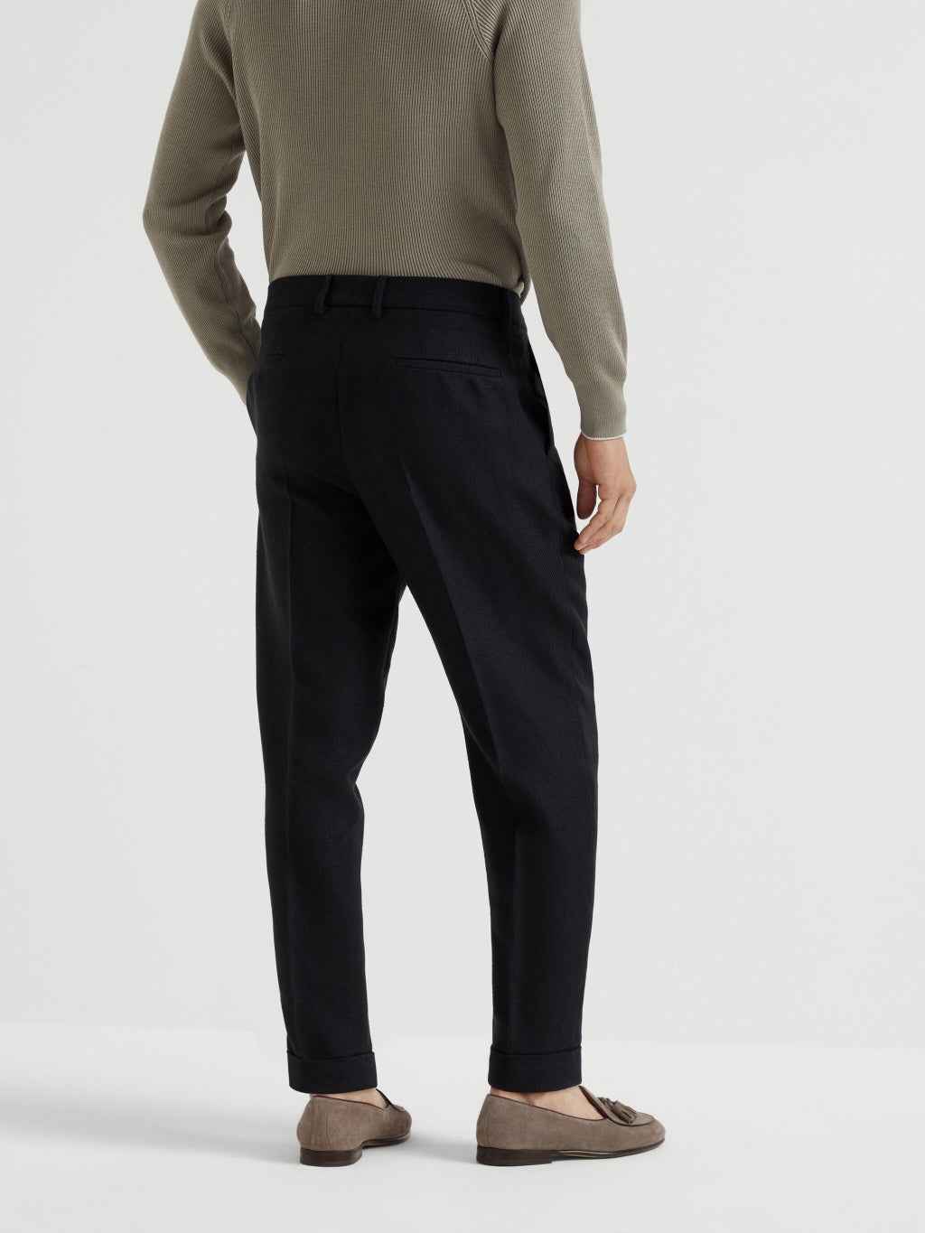 BRUNELLO CUCINELLI MEN'S BLACK LINEN SILK WOOL TROUSERS
