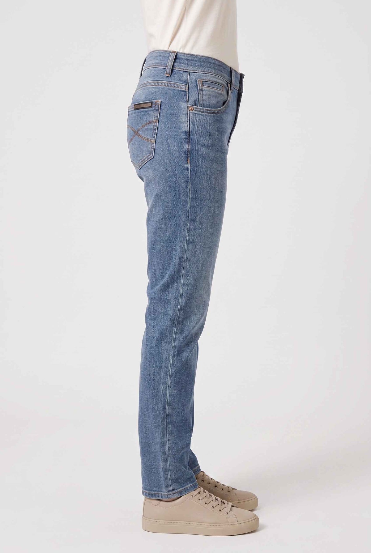 BRUNELLO CUCINELLI WOMEN'S LIGHT BLUE DENIM TROUSERS