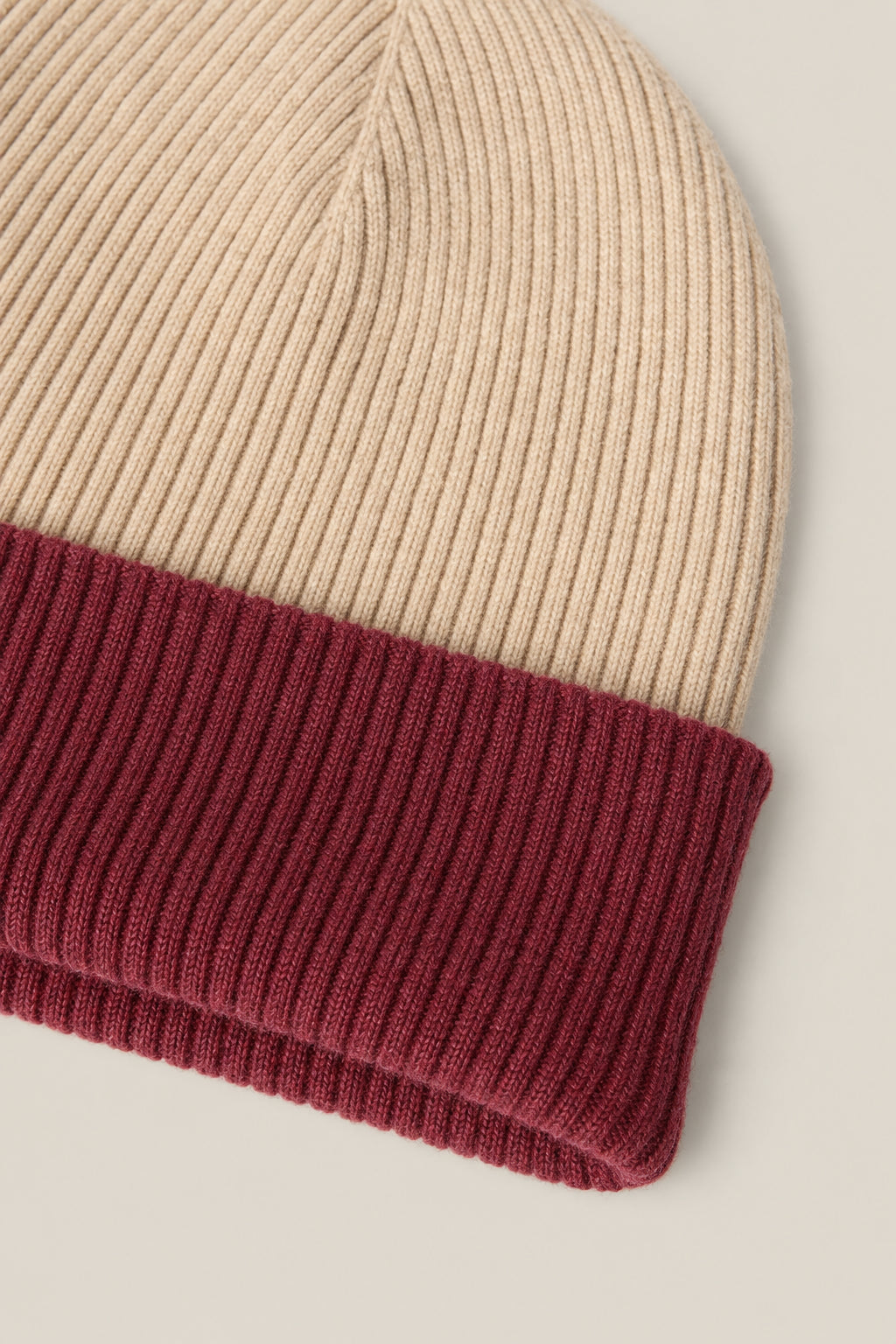 BRUNELLO CUCINELLI MEN'S MEDIUM BROWN WOOL RIBBED BEANIE HAT